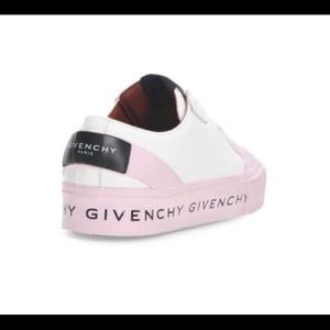 Givenchy Sneakers